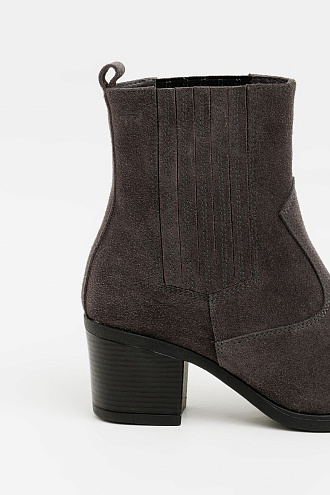 Kazaki dakota graphite