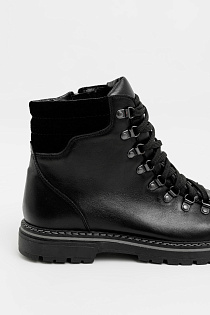 HIKERS BLACK 